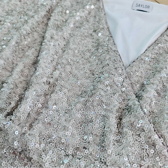 Saylor Tory Silver Short Sleeve Silver Sequin Mini Dress XSmall NWT - Picture 10 of 16